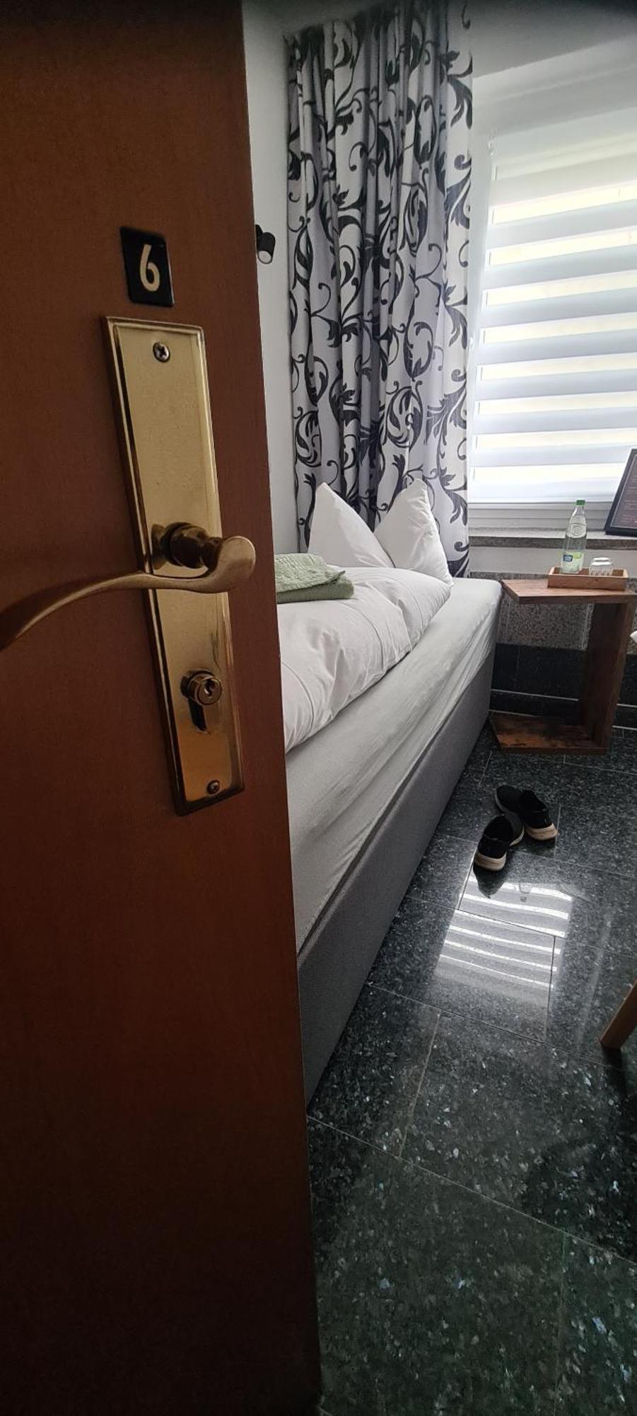 Pension Krone Freiberg Buitenkant foto